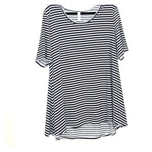 LuLaRoe perfect tee